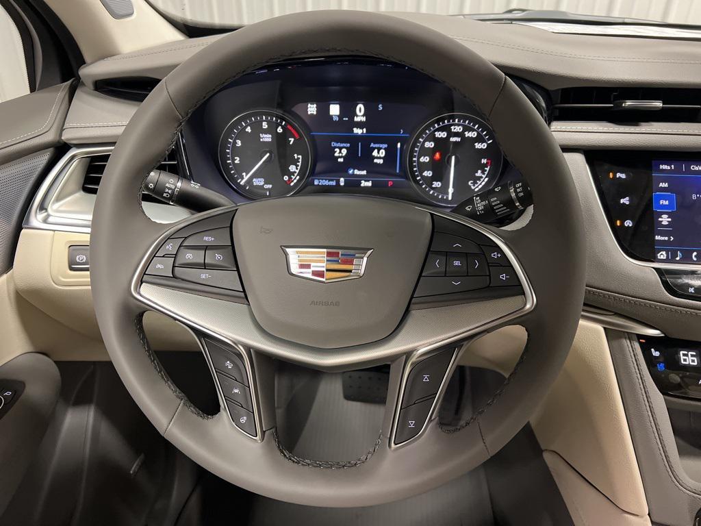 new 2025 Cadillac XT5 car, priced at $60,515