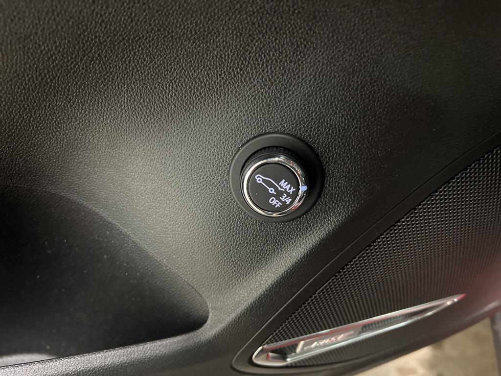 new 2025 Buick Envision car, priced at $43,735