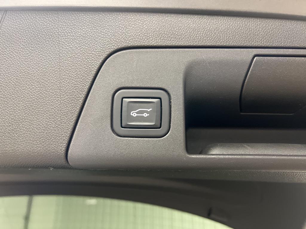used 2022 Buick Envision car, priced at $28,840