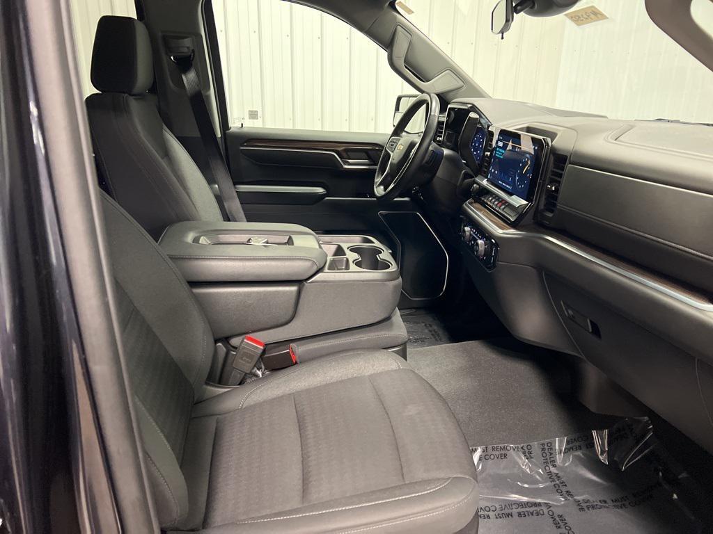 used 2022 Chevrolet Silverado 1500 car, priced at $37,032