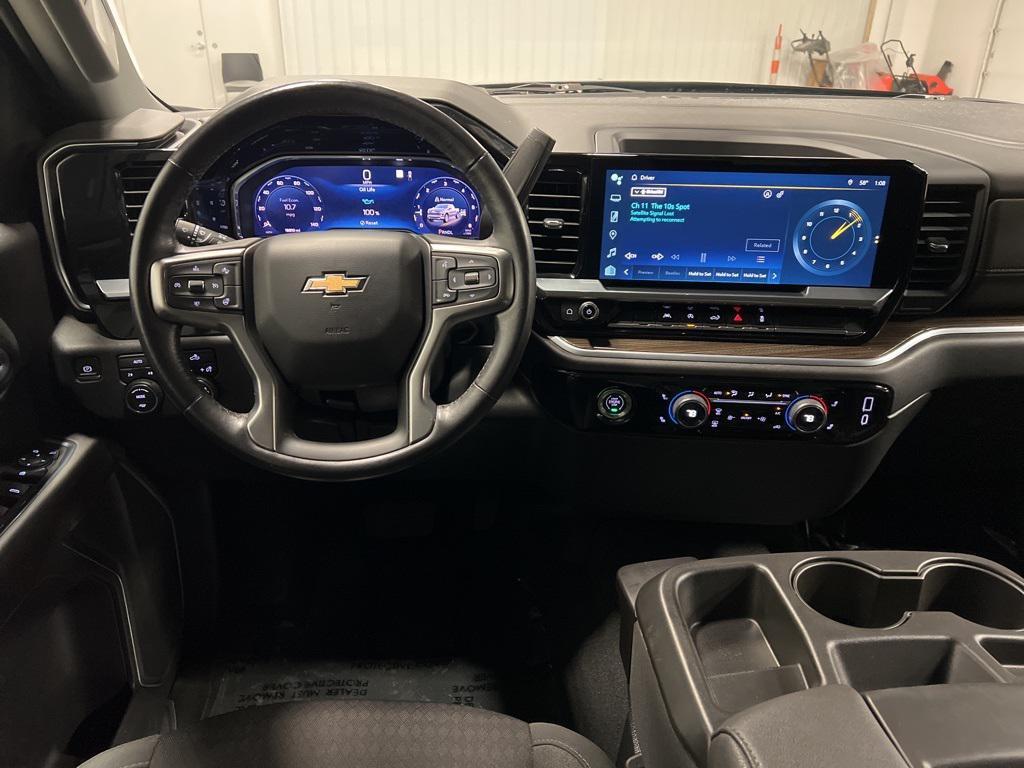 used 2022 Chevrolet Silverado 1500 car, priced at $37,032