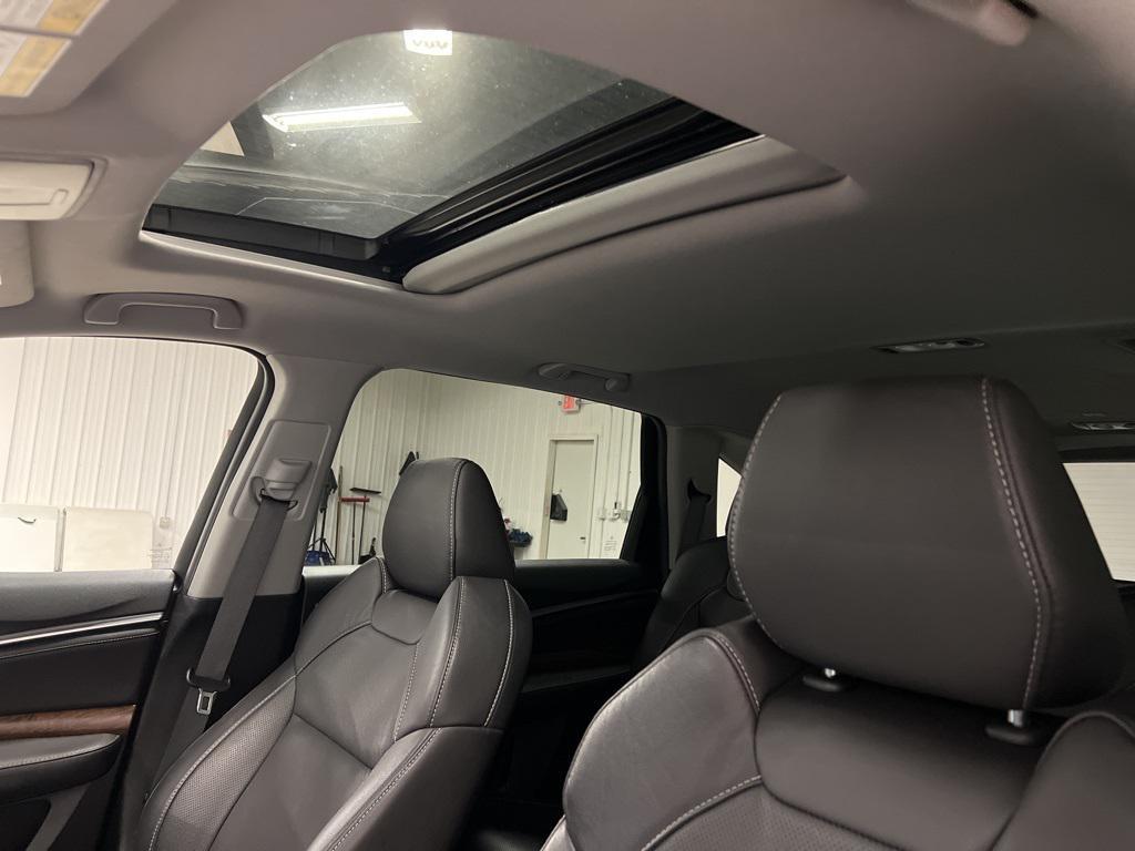 used 2020 Acura MDX car, priced at $25,670