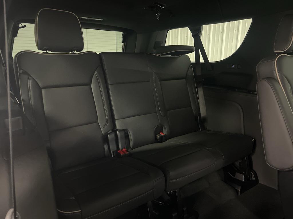 new 2025 Chevrolet Suburban car, priced at $85,295