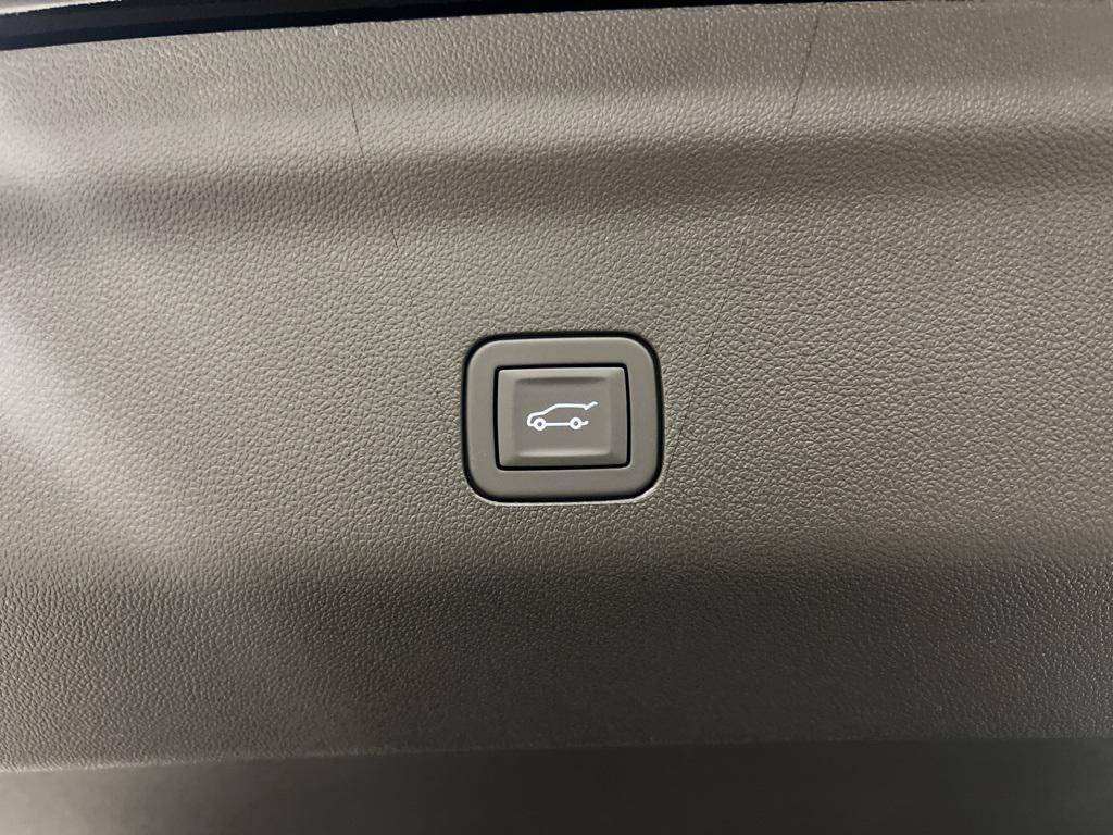 new 2025 Chevrolet Suburban car, priced at $85,295
