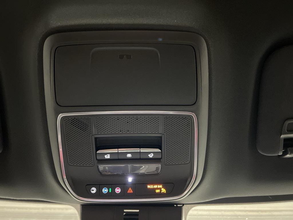 new 2026 Chevrolet Traverse car, priced at $61,220