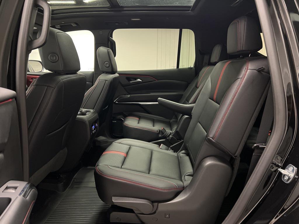 new 2026 Chevrolet Traverse car, priced at $61,220