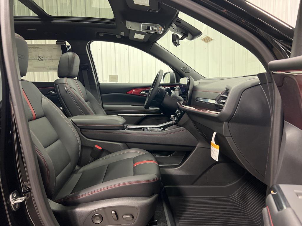 new 2026 Chevrolet Traverse car, priced at $61,220