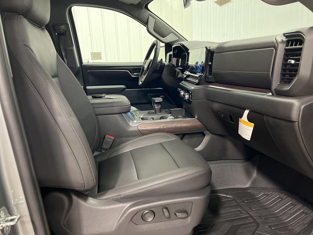 new 2026 GMC Sierra 1500 car, priced at $67,640