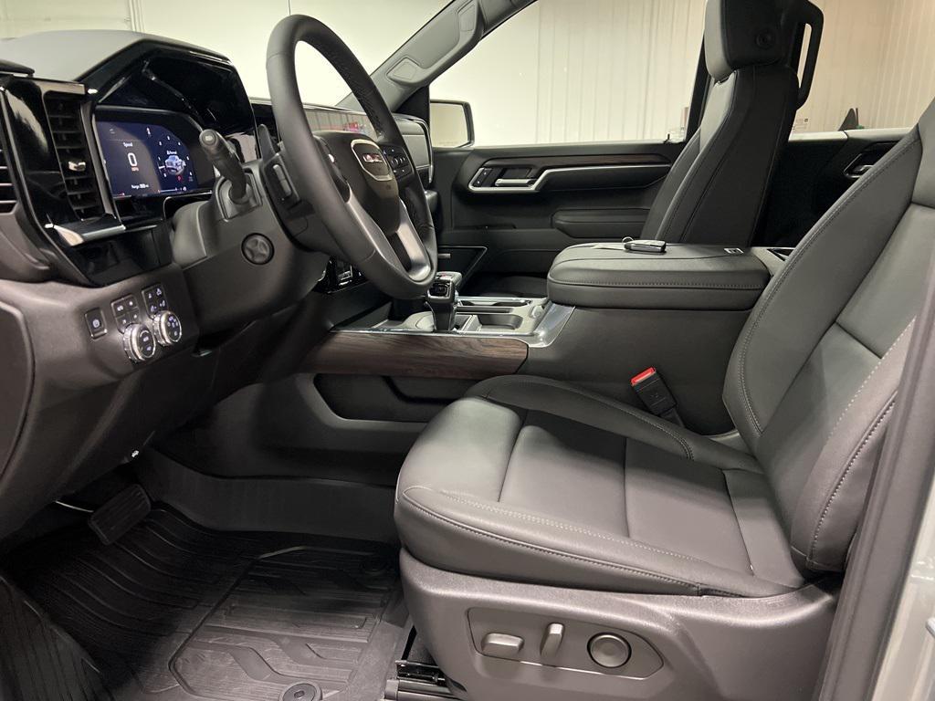 new 2026 GMC Sierra 1500 car, priced at $67,640