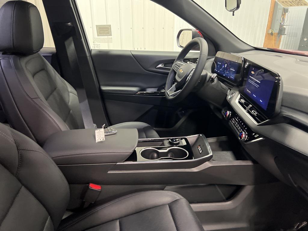 new 2026 Chevrolet Equinox car, priced at $35,190