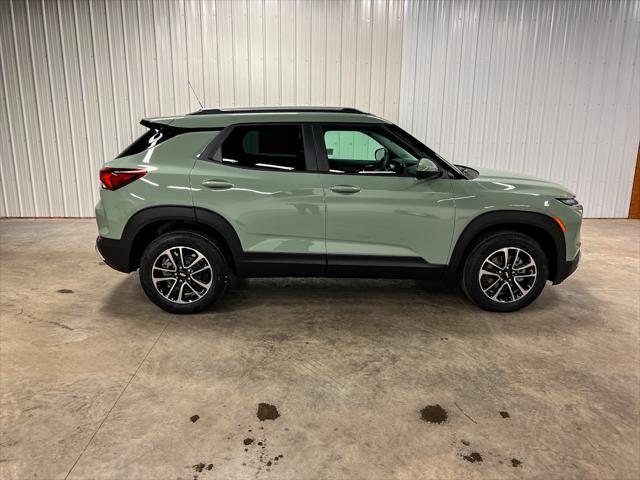 new 2025 Chevrolet TrailBlazer car, priced at $30,080