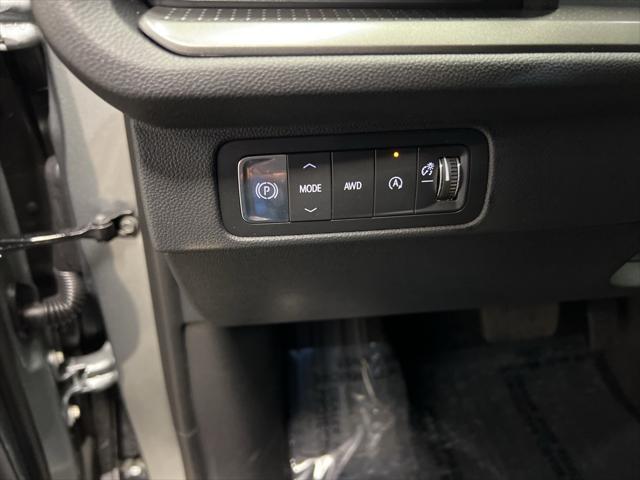 new 2025 Chevrolet Traverse car, priced at $44,945