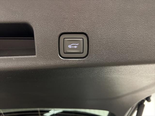 new 2025 Chevrolet Traverse car, priced at $44,945