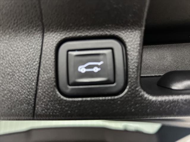 used 2023 GMC Acadia car, priced at $30,530