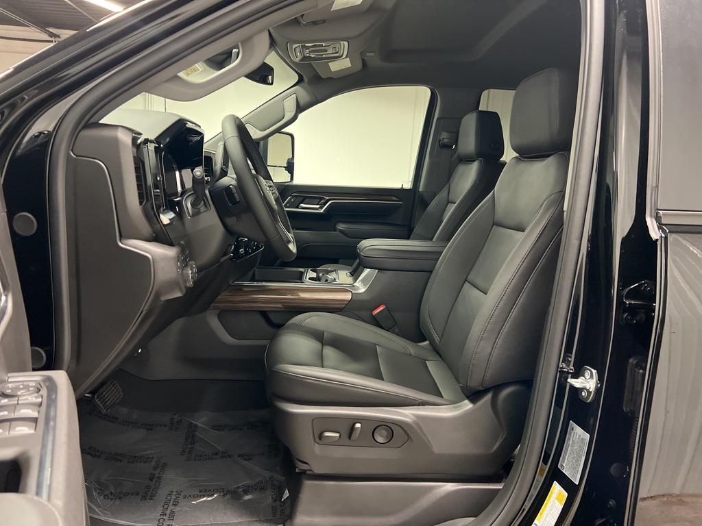 new 2025 Chevrolet Silverado 2500 car, priced at $68,420
