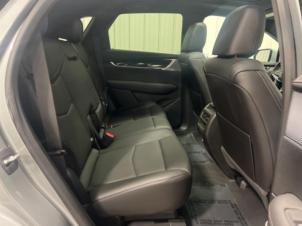 used 2024 Cadillac XT5 car, priced at $44,988