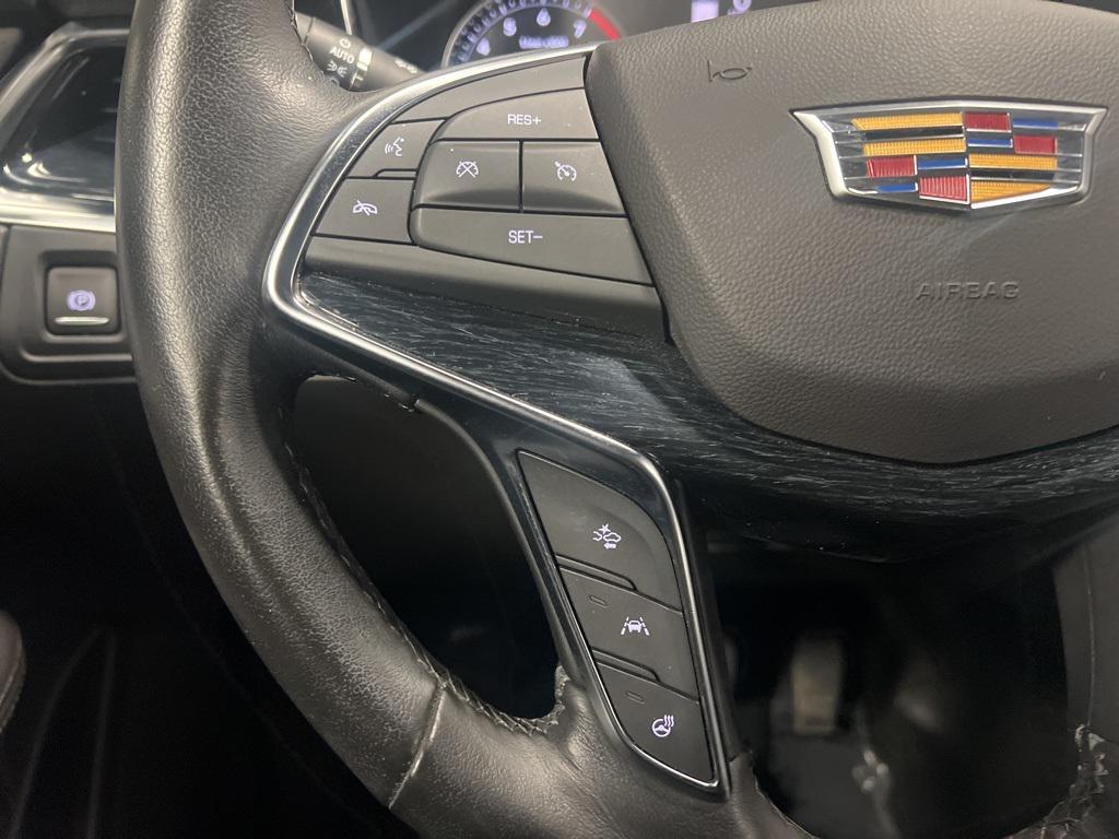 used 2024 Cadillac XT5 car, priced at $44,988