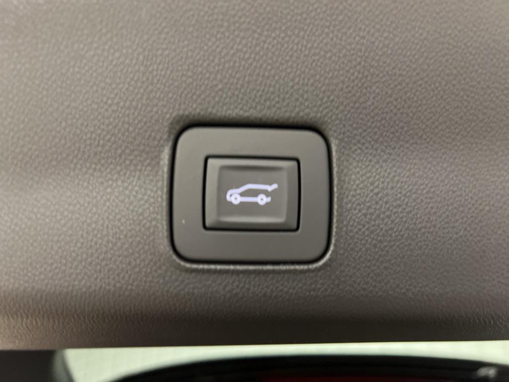 used 2025 Chevrolet TrailBlazer car, priced at $29,660