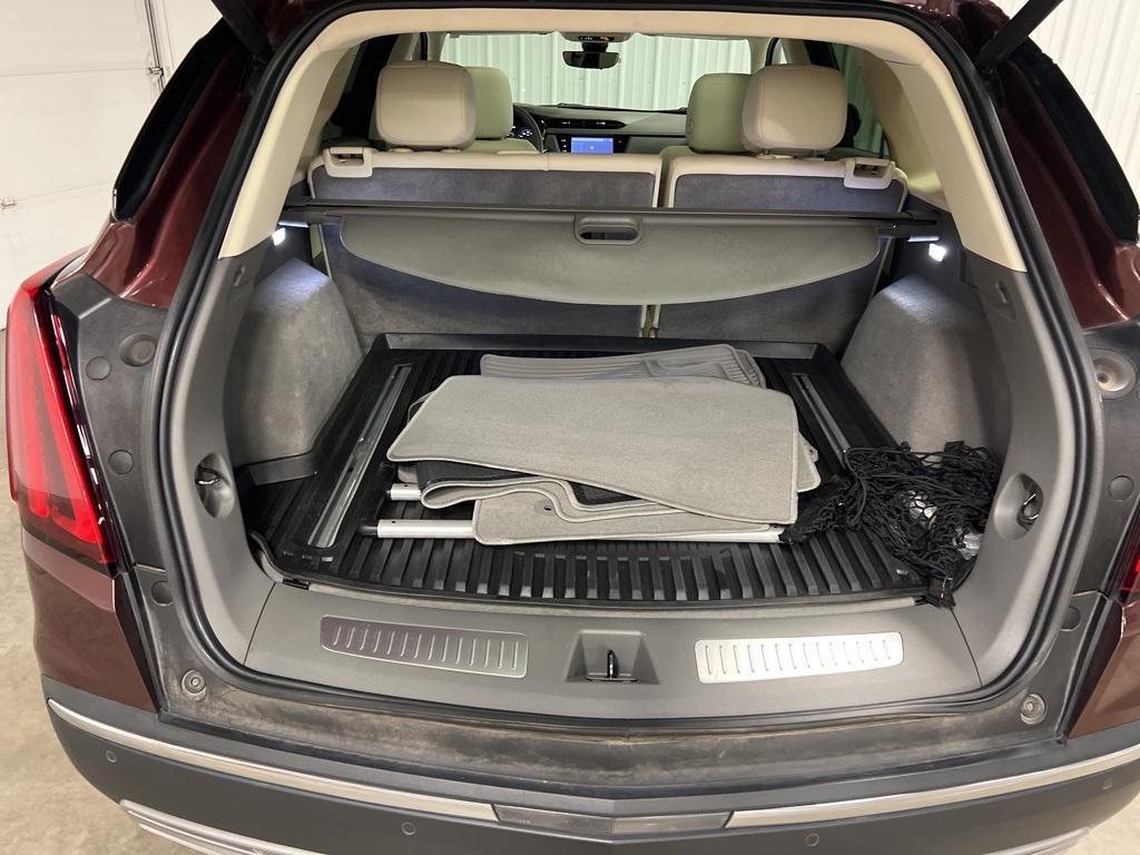 used 2023 Cadillac XT5 car, priced at $31,520