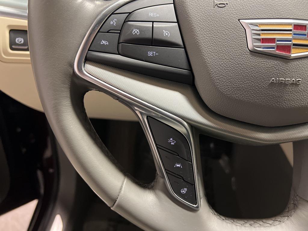 used 2023 Cadillac XT5 car, priced at $31,520