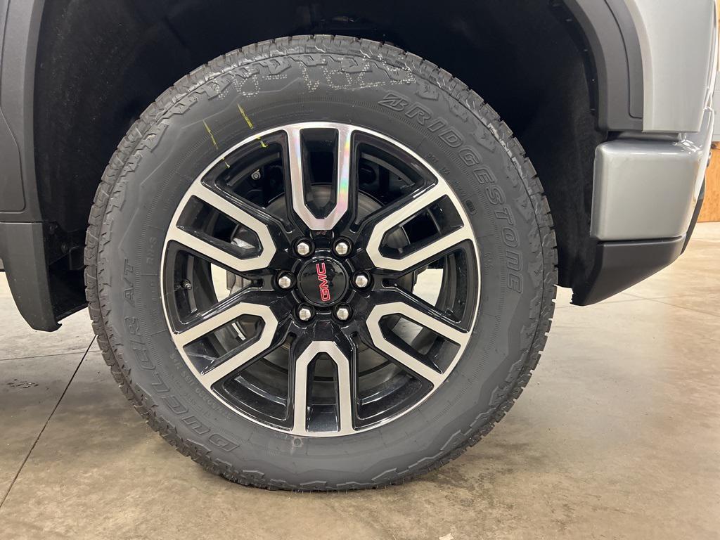 new 2025 GMC Sierra 1500 car, priced at $72,055