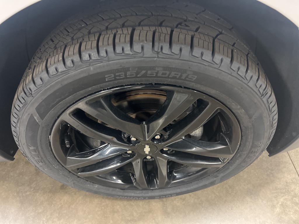 used 2021 Chevrolet Equinox car, priced at $20,980