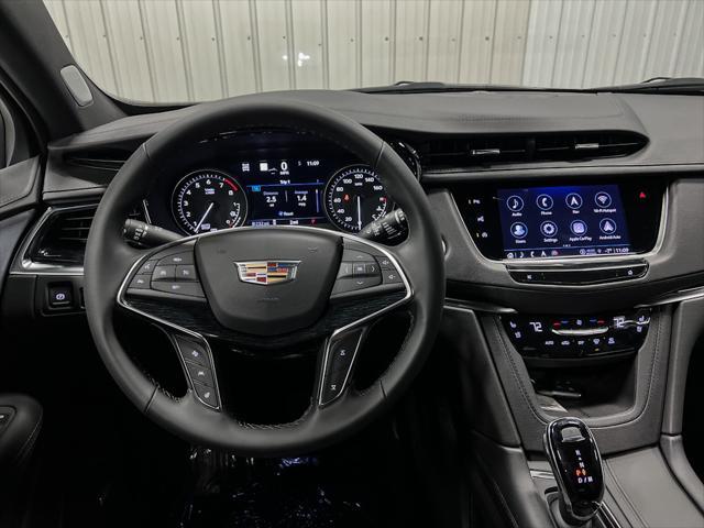new 2025 Cadillac XT5 car, priced at $60,990