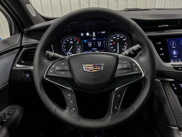 new 2025 Cadillac XT5 car, priced at $60,990