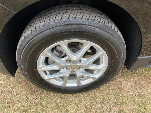 used 2023 Chevrolet Equinox car, priced at $24,290