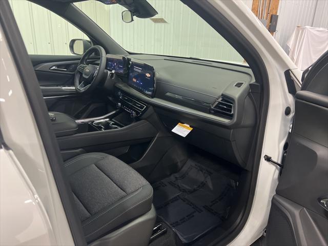new 2025 Chevrolet Traverse car, priced at $44,945