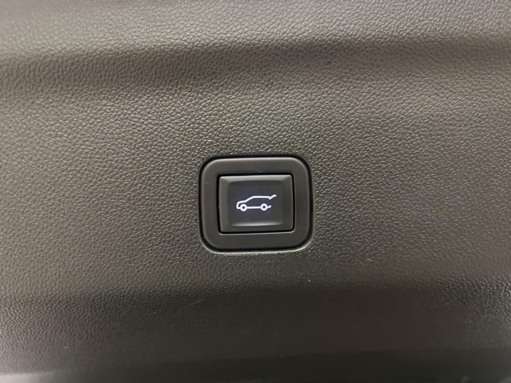 used 2024 Cadillac Escalade car, priced at $80,881