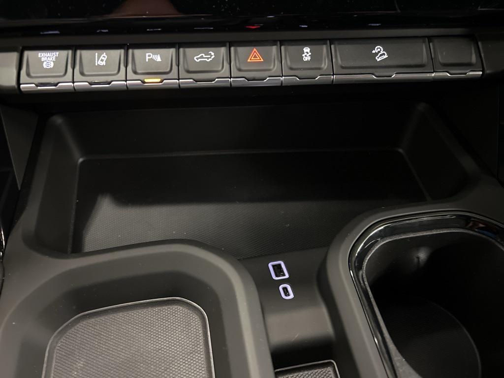 new 2025 GMC Sierra 2500 car, priced at $89,060