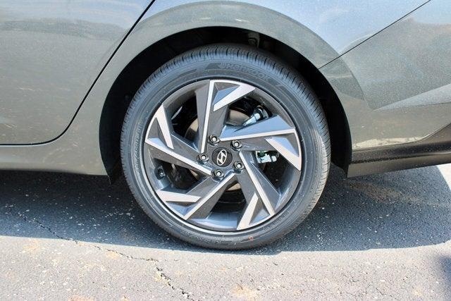 new 2025 Hyundai Elantra car, priced at $25,602