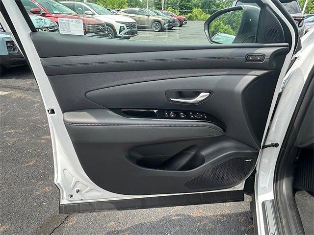 new 2025 Hyundai TUCSON Hybrid car, priced at $41,705