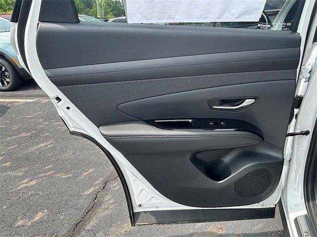 new 2025 Hyundai TUCSON Hybrid car, priced at $41,705