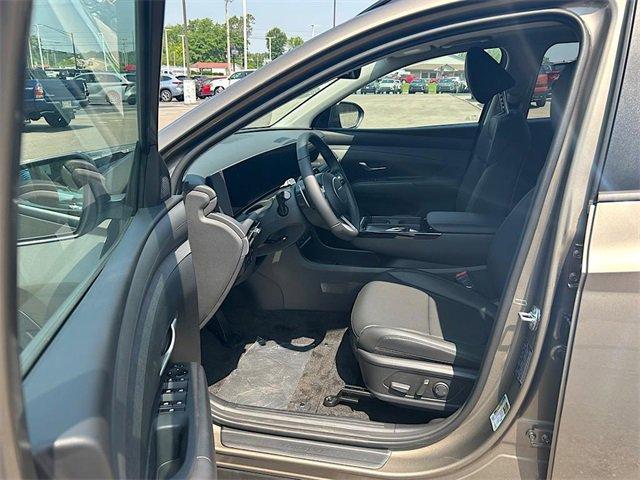 new 2025 Hyundai TUCSON Hybrid car, priced at $35,941