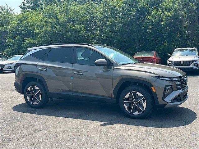 new 2025 Hyundai TUCSON Hybrid car, priced at $35,941