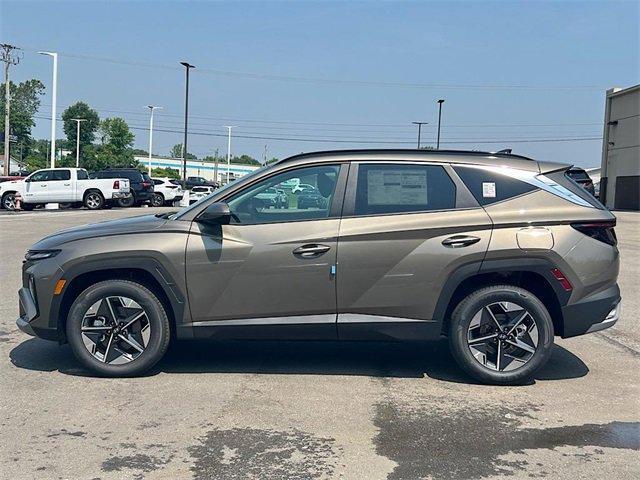 new 2025 Hyundai TUCSON Hybrid car, priced at $35,941