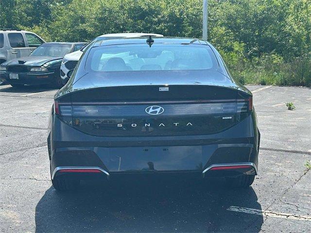 new 2025 Hyundai Sonata Hybrid car, priced at $38,515