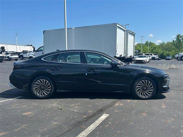 new 2025 Hyundai Sonata Hybrid car, priced at $38,515