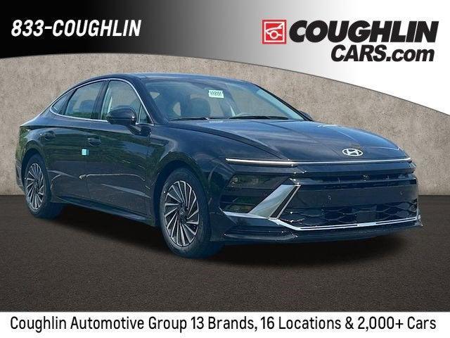 new 2025 Hyundai Sonata Hybrid car, priced at $36,702