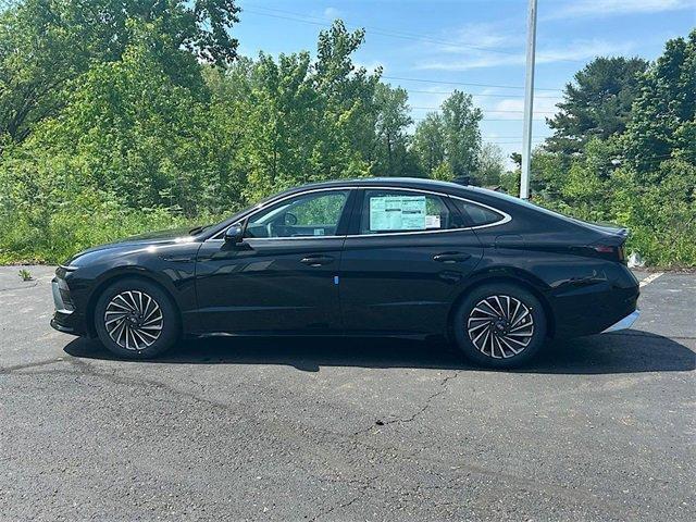 new 2025 Hyundai Sonata Hybrid car, priced at $38,515