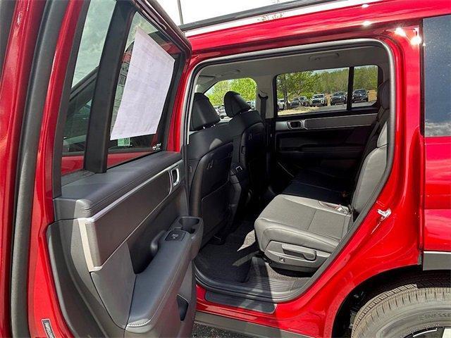 new 2025 Hyundai Santa Fe car, priced at $38,492
