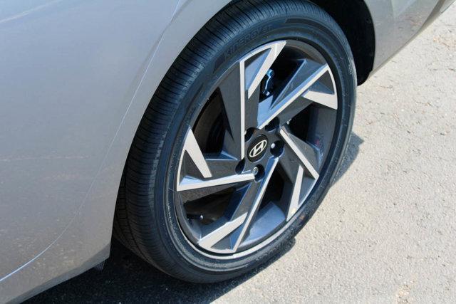 new 2025 Hyundai Elantra car, priced at $26,214