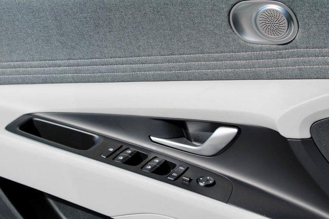new 2025 Hyundai Elantra car, priced at $26,214