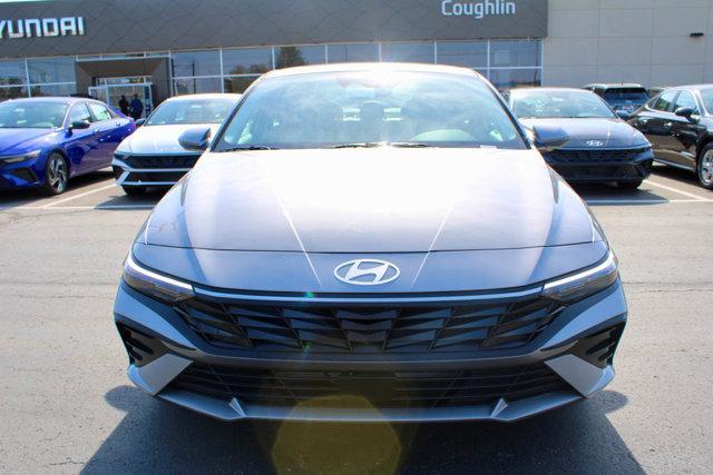 new 2025 Hyundai Elantra car, priced at $26,214