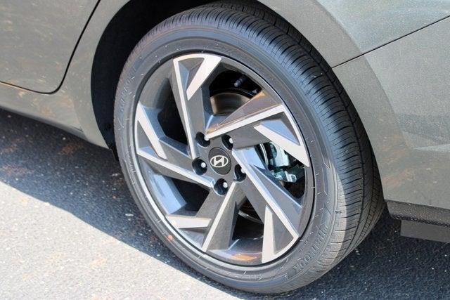 new 2025 Hyundai Elantra car, priced at $25,612
