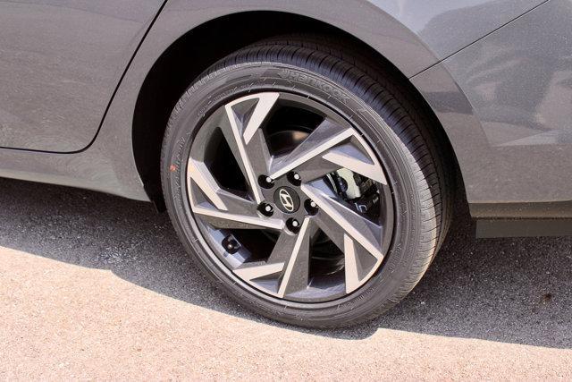 new 2025 Hyundai Elantra car, priced at $25,902