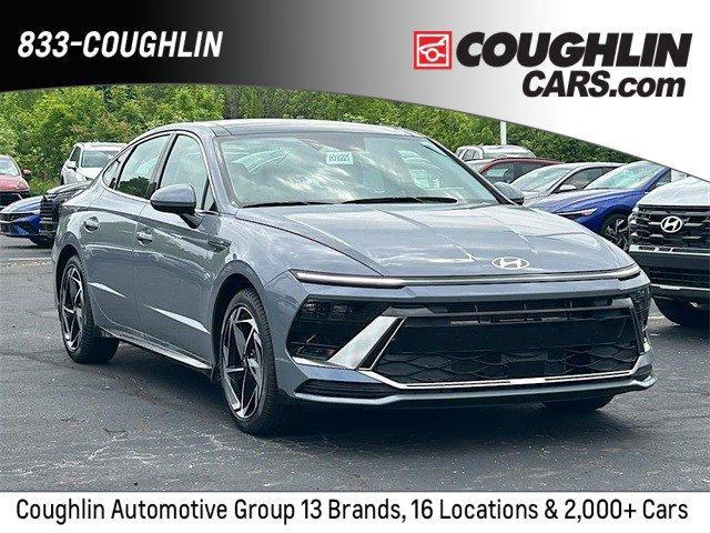 new 2025 Hyundai Sonata car, priced at $30,590