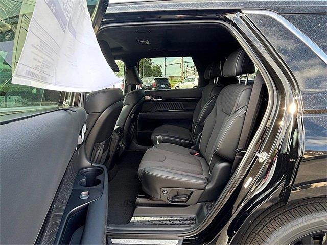 new 2025 Hyundai Palisade car, priced at $54,046